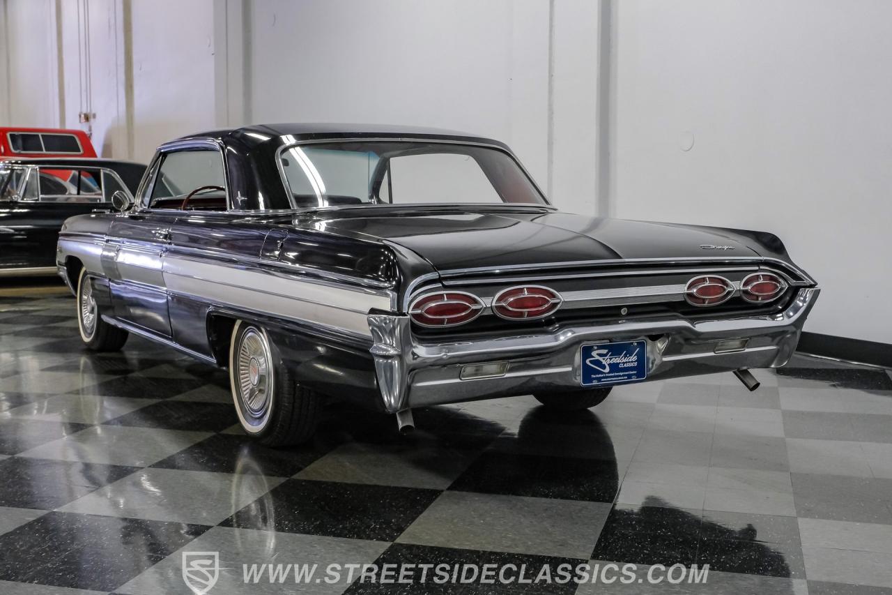 1962 Oldsmobile Starfire