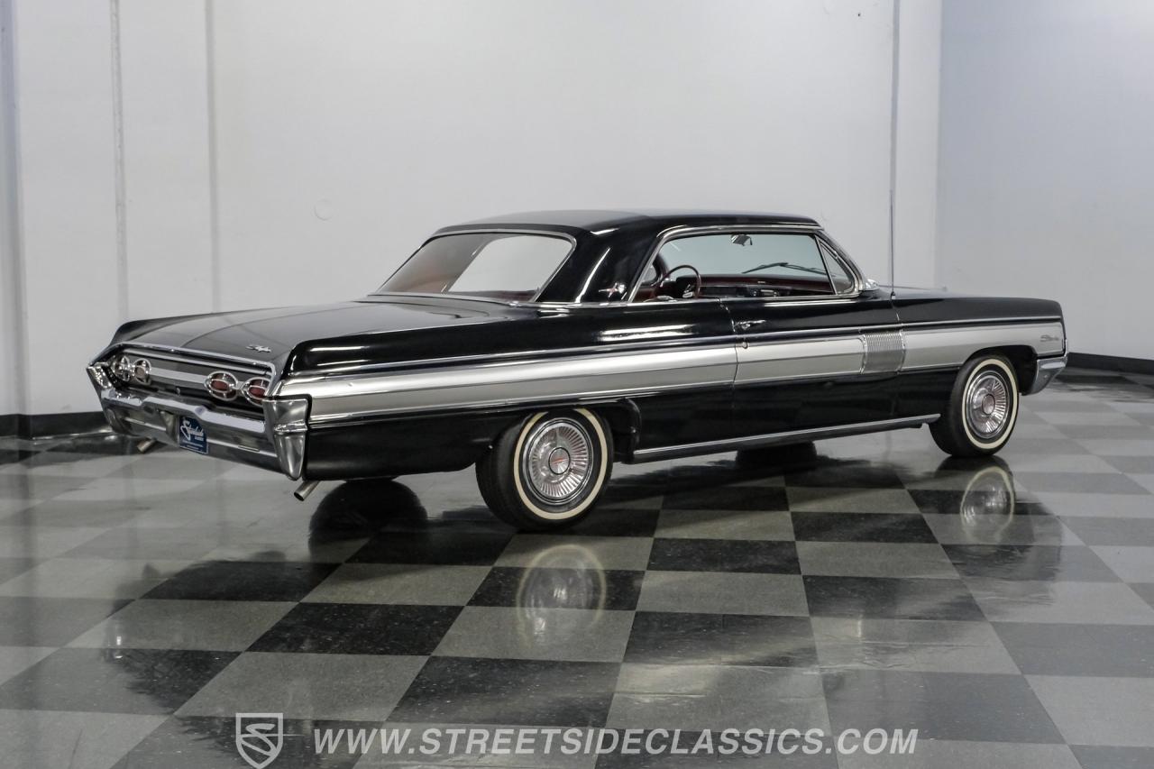 1962 Oldsmobile Starfire