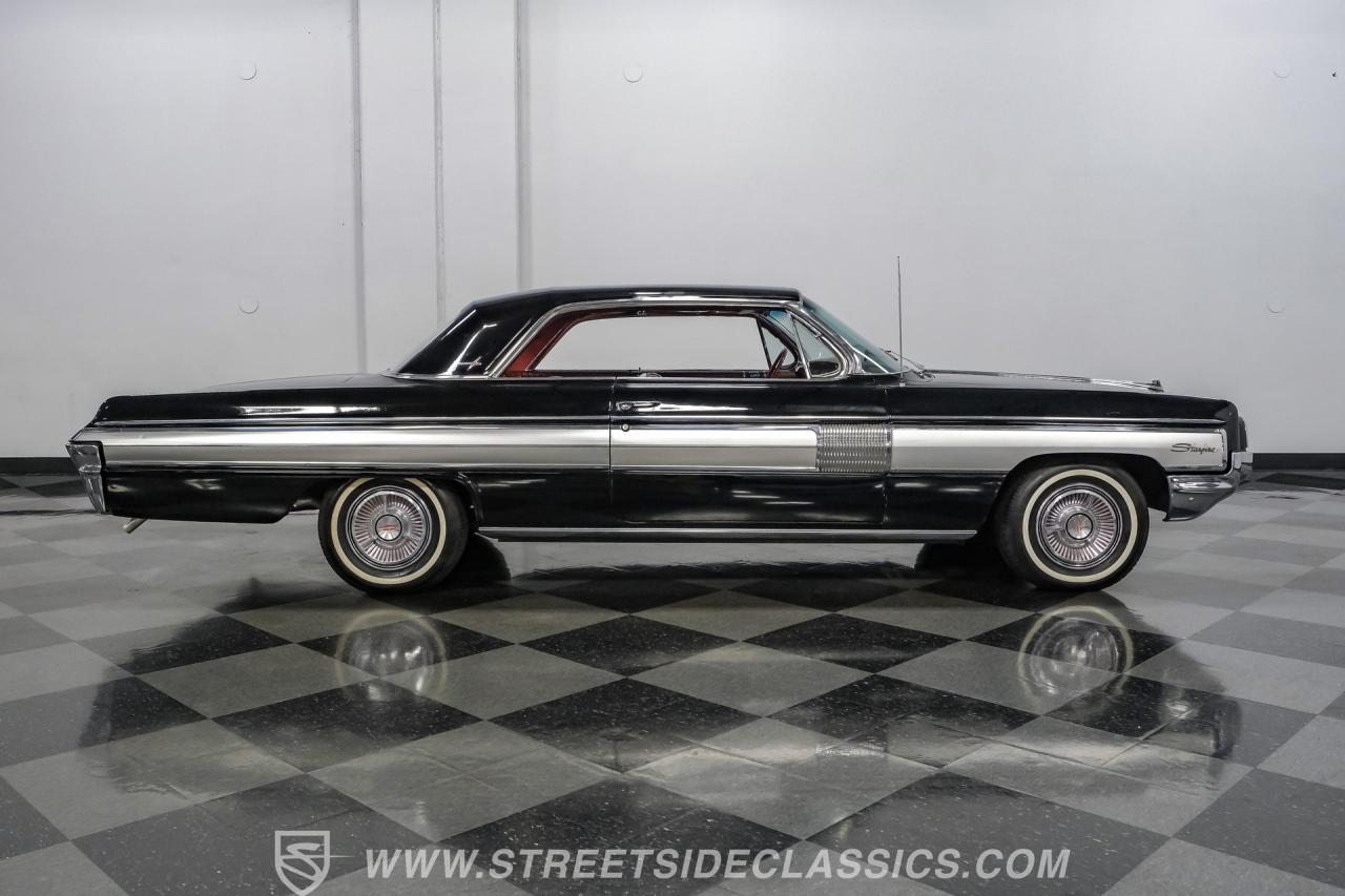 1962 Oldsmobile Starfire
