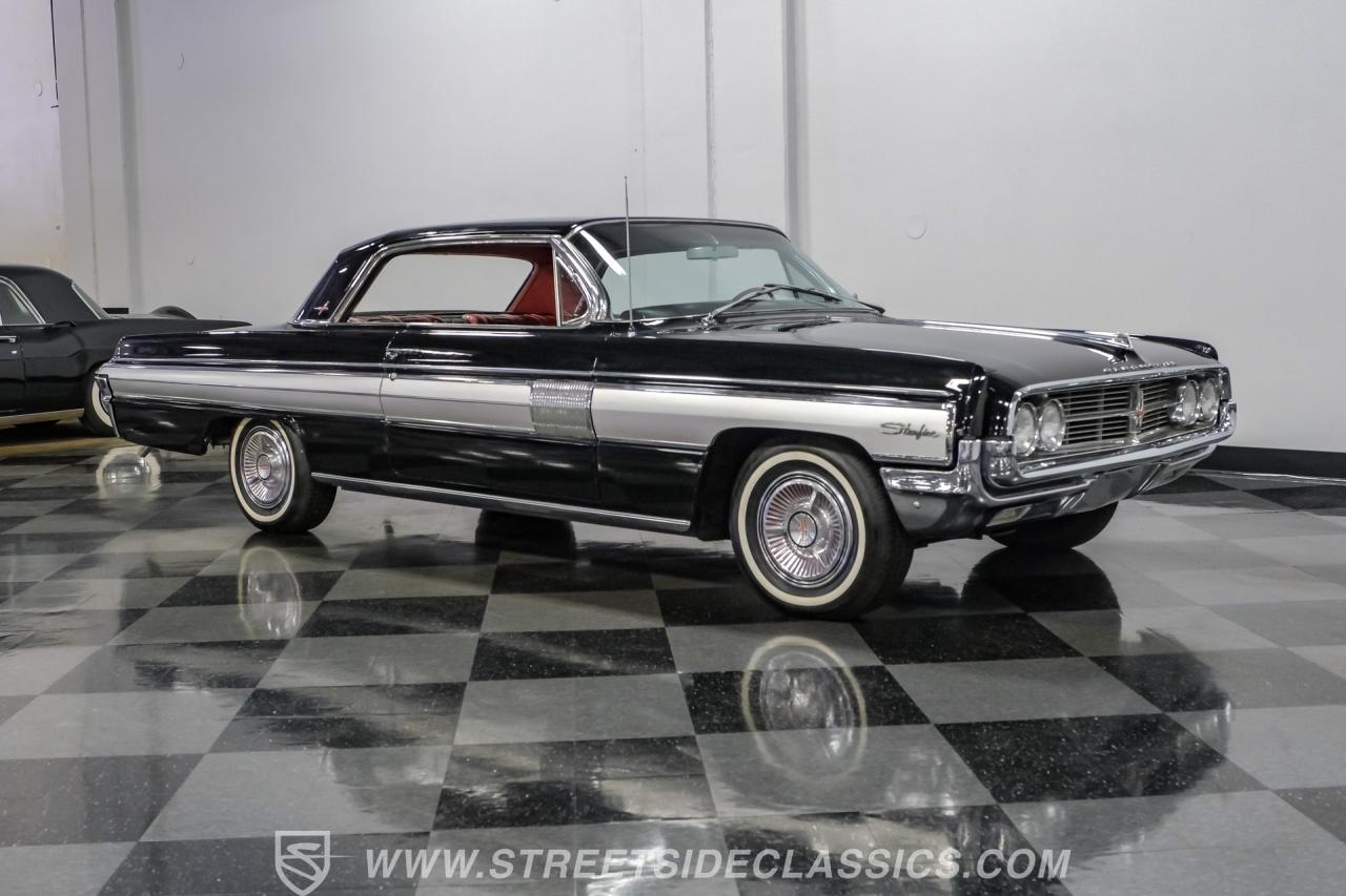 1962 Oldsmobile Starfire