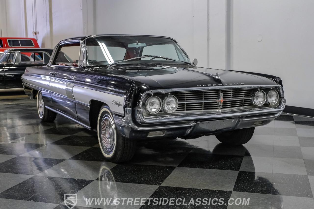 1962 Oldsmobile Starfire