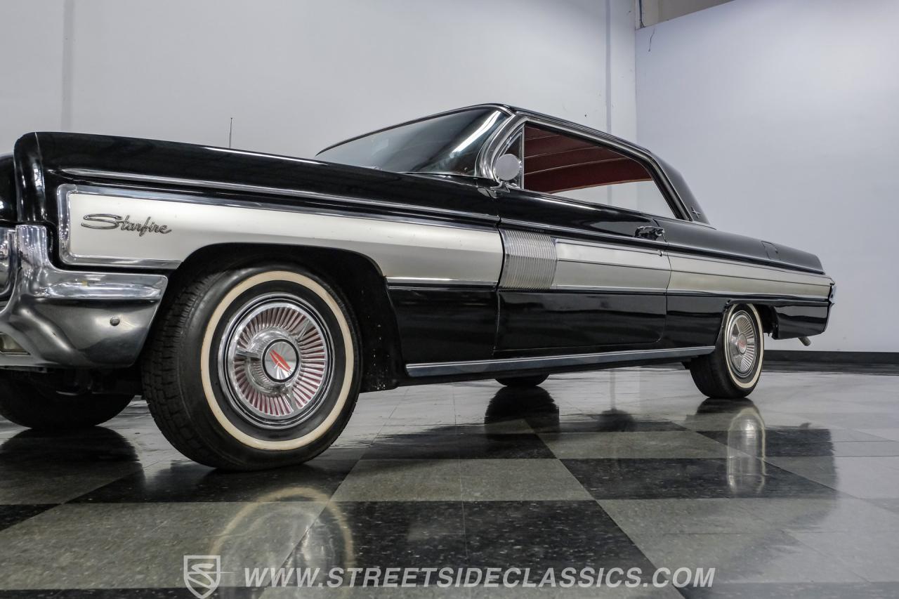 1962 Oldsmobile Starfire