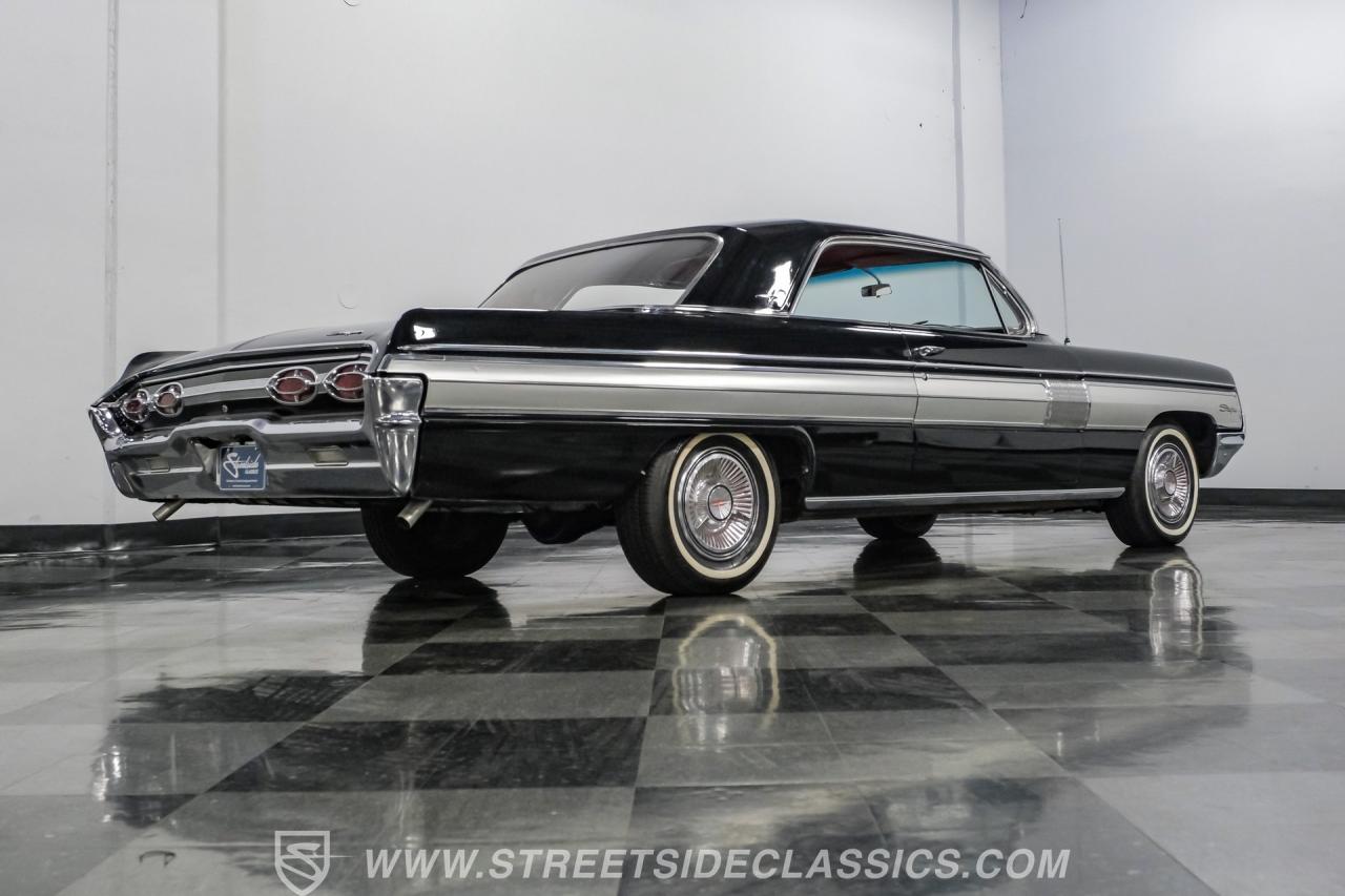 1962 Oldsmobile Starfire