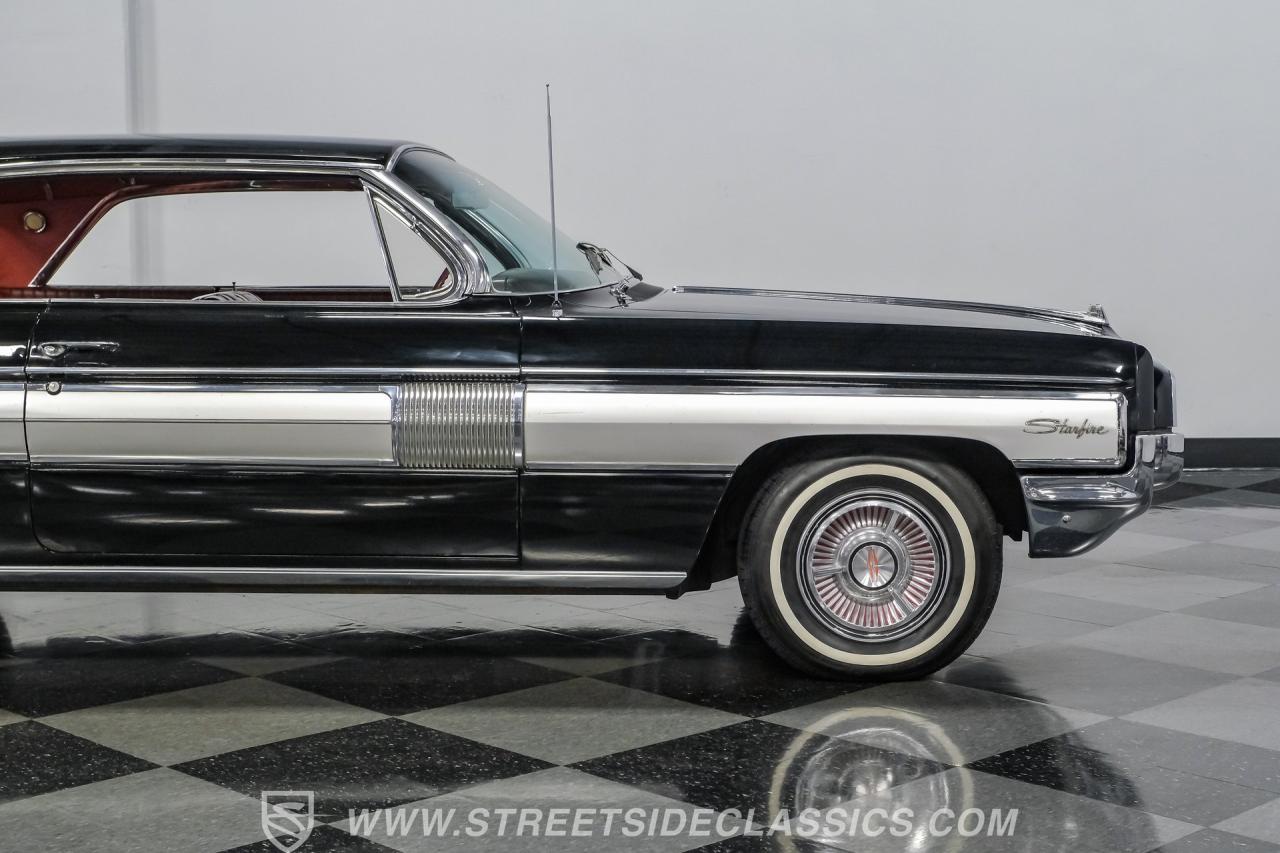 1962 Oldsmobile Starfire