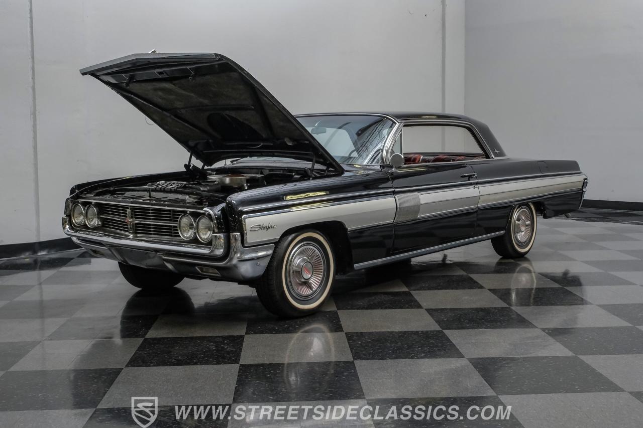 1962 Oldsmobile Starfire
