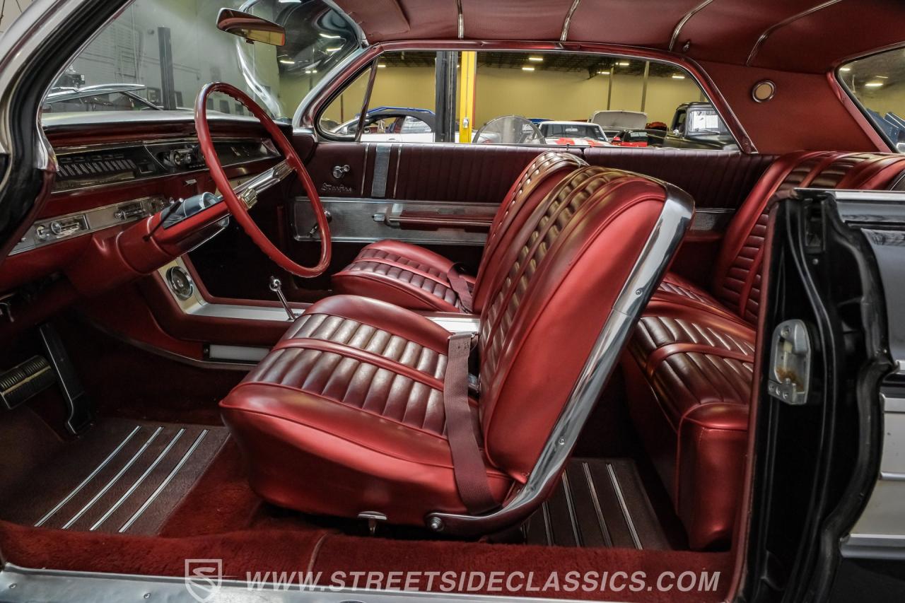 1962 Oldsmobile Starfire