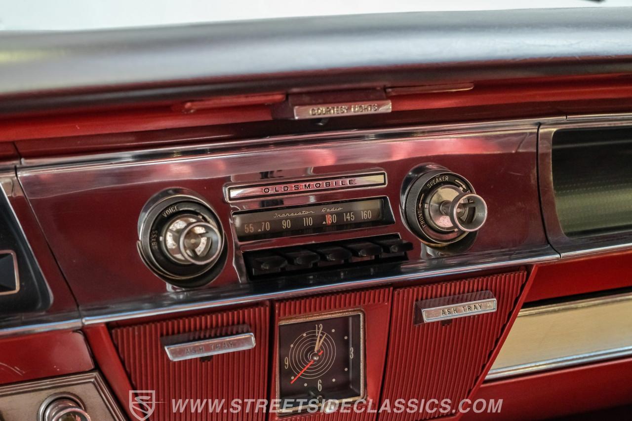 1962 Oldsmobile Starfire