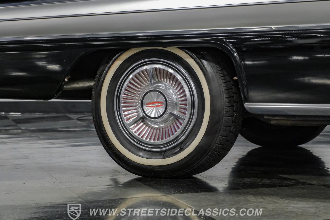 1962 Oldsmobile Starfire