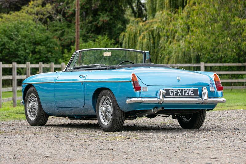 1967 MG B