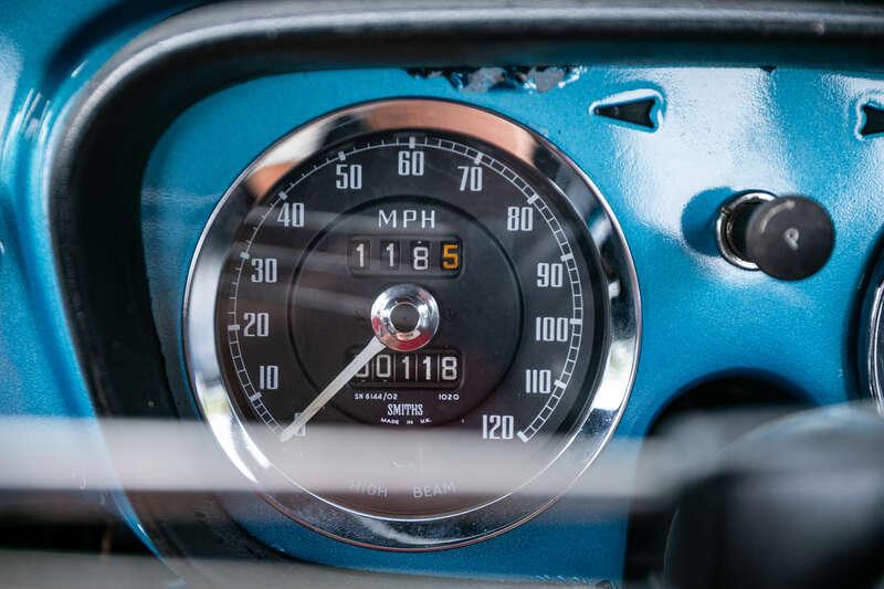 1967 MG B