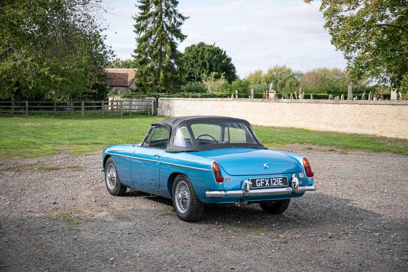 1967 MG B