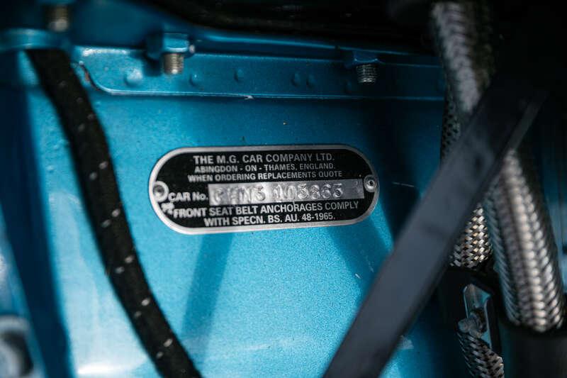 1967 MG B