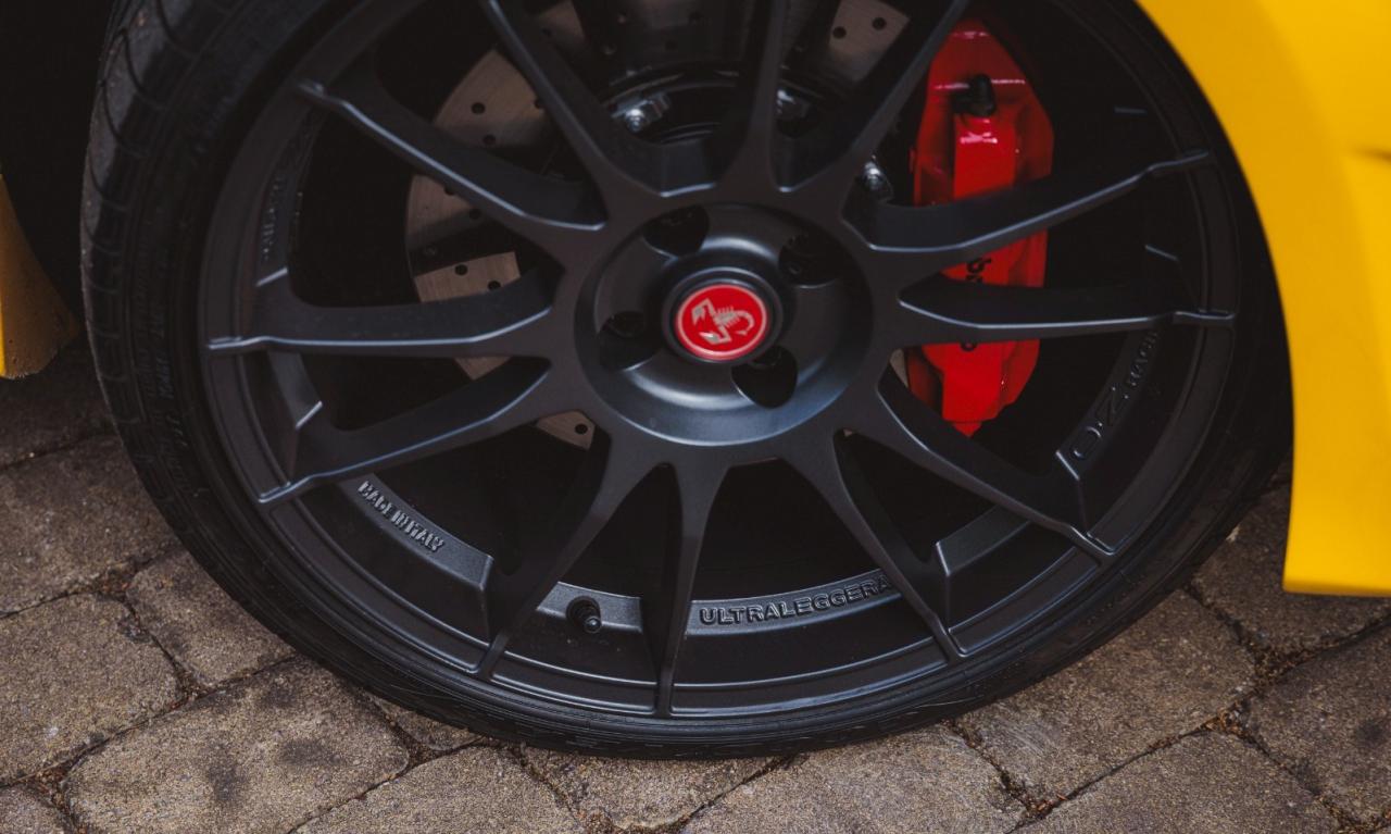 2016 Abarth 500 695 Biposto Record