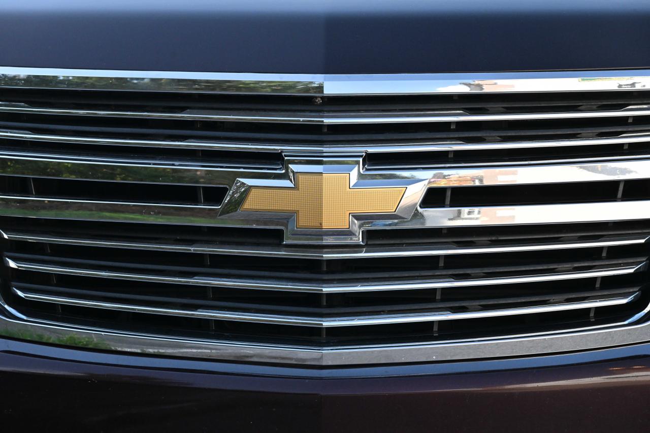 2017 Chevrolet Suburban Premier RWD