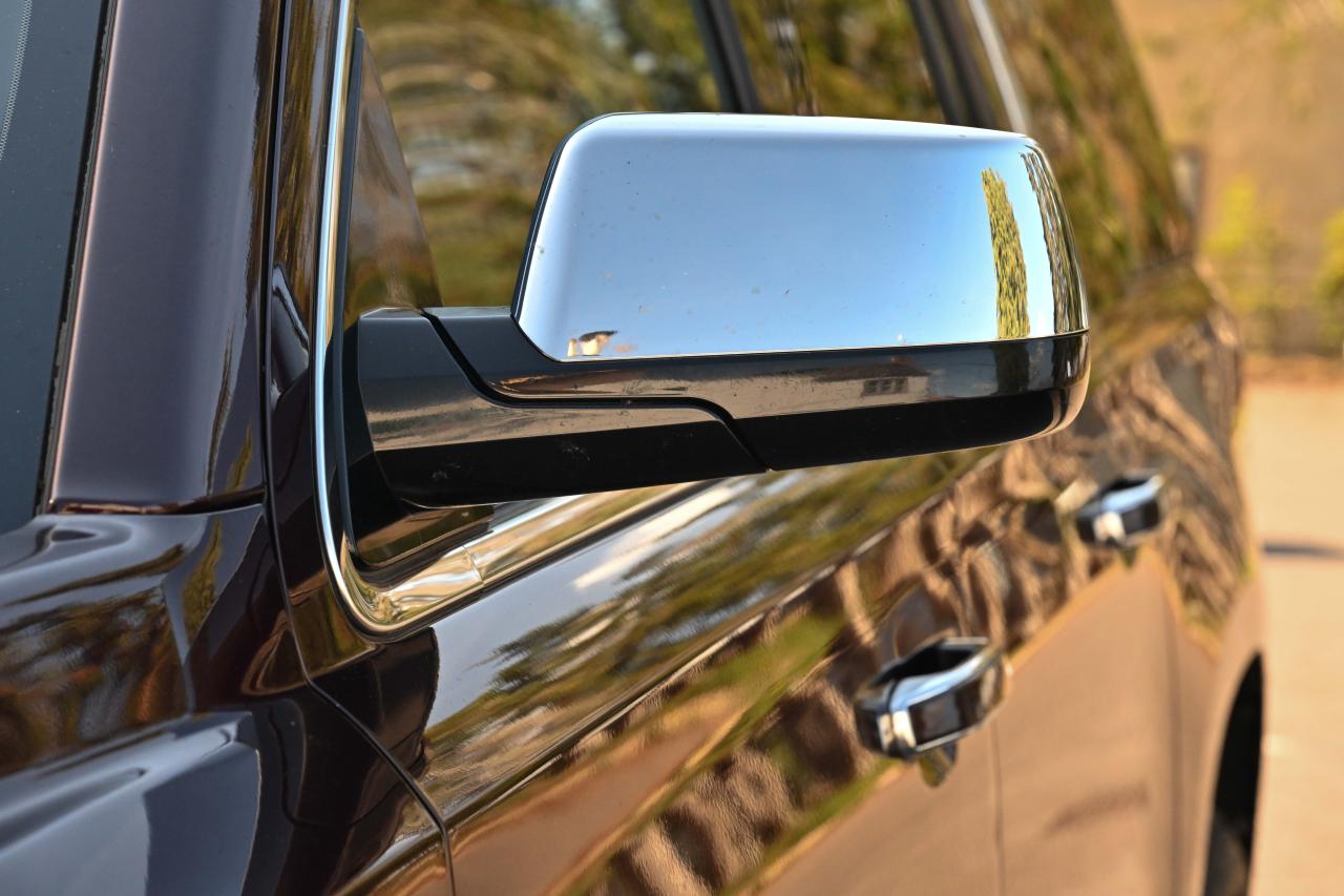 2017 Chevrolet Suburban Premier RWD