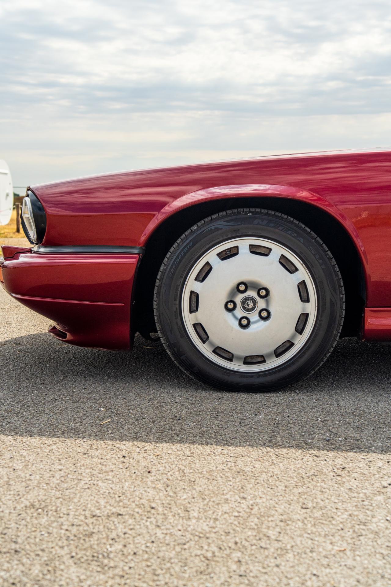 1993 Jaguar XJRS