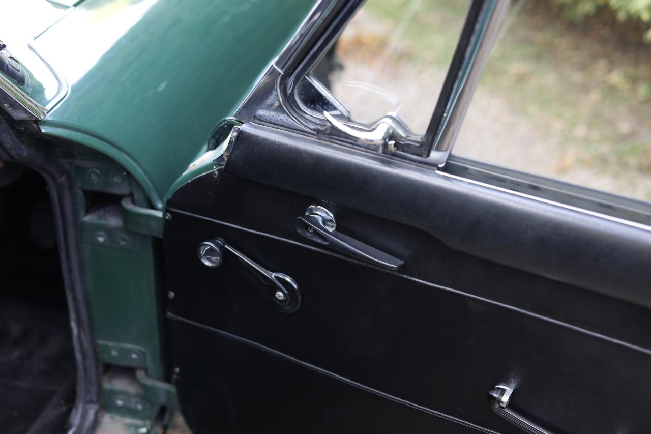 1967 MG GT