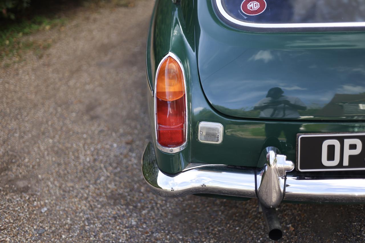 1967 MG GT