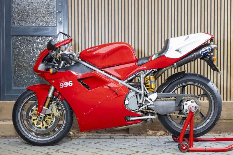 2001 Ducati 996