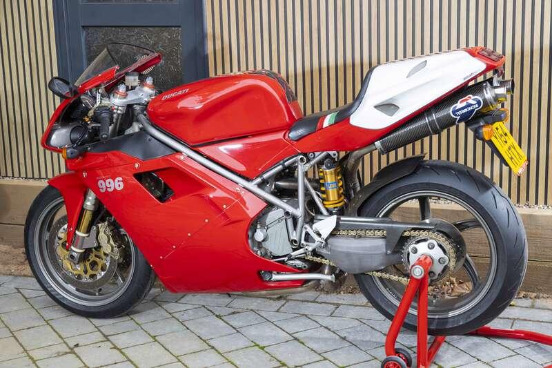 2001 Ducati 996