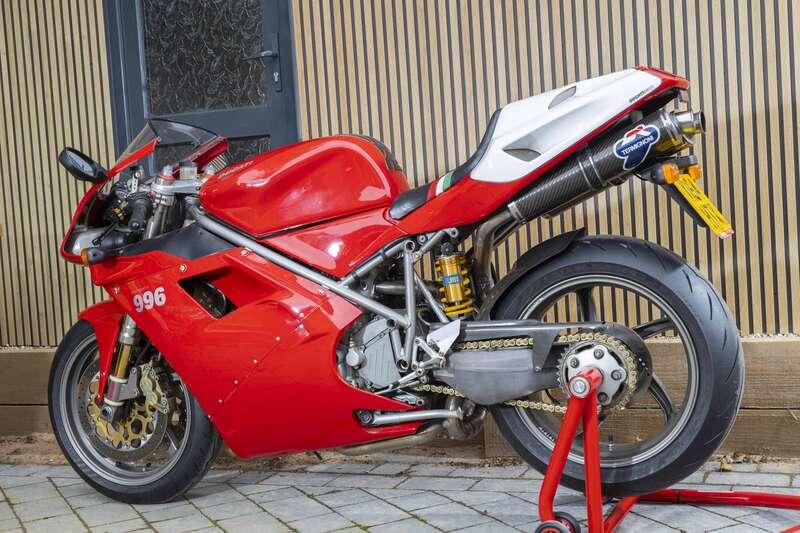 2001 Ducati 996