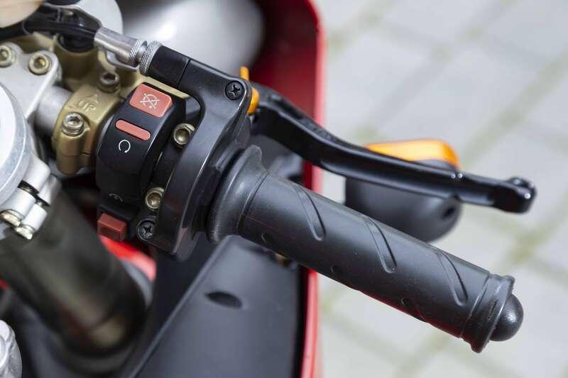 2001 Ducati 996
