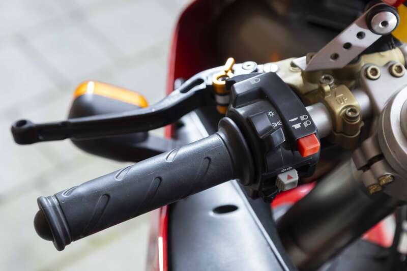 2001 Ducati 996