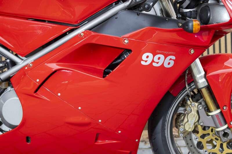 2001 Ducati 996