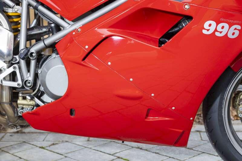 2001 Ducati 996