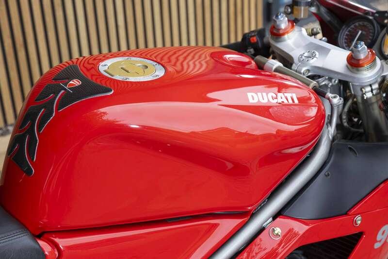 2001 Ducati 996