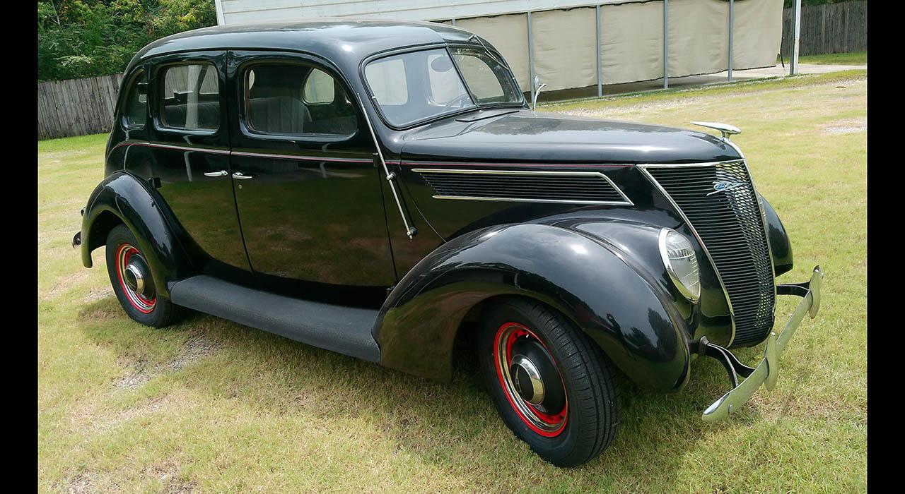 1937 Ford MODEL 74