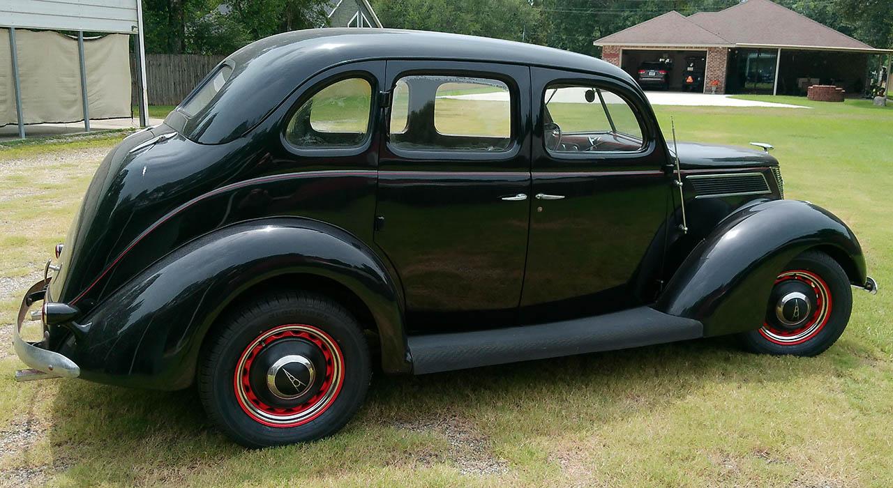 1937 Ford MODEL 74