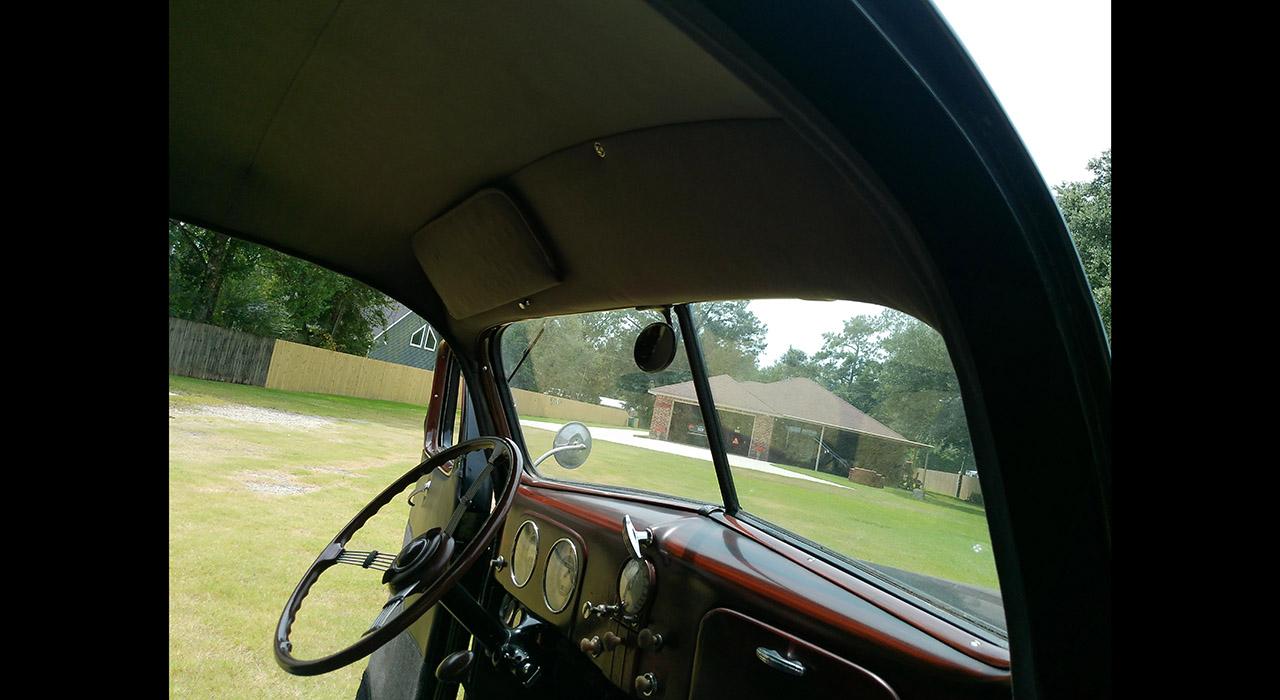 1937 Ford MODEL 74