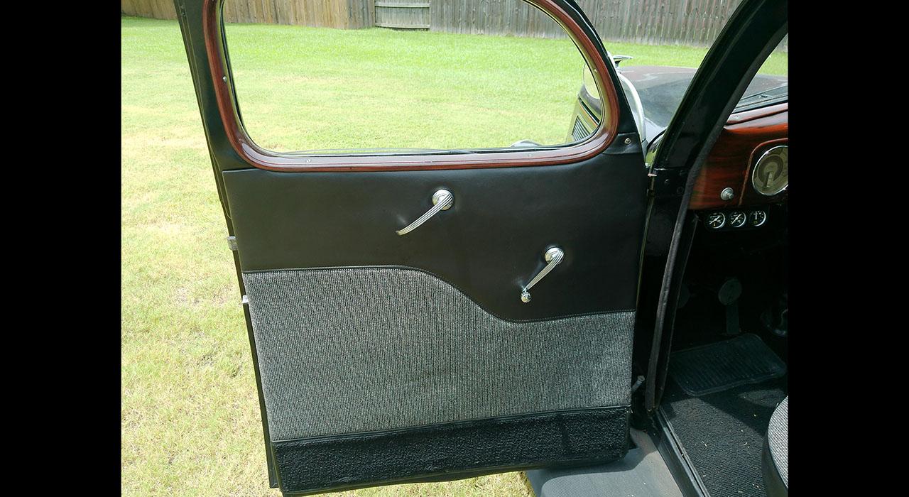 1937 Ford MODEL 74