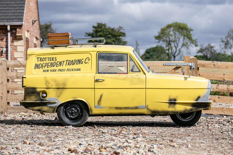 1969 Reliant REGAL 21E SUPERVAN III