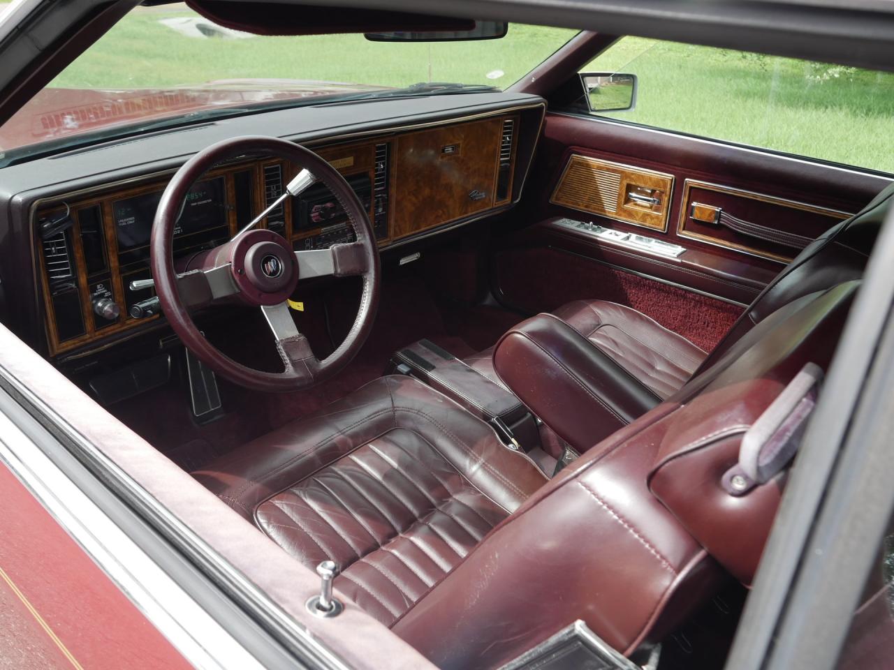 1985 Buick Riviera Coupe
