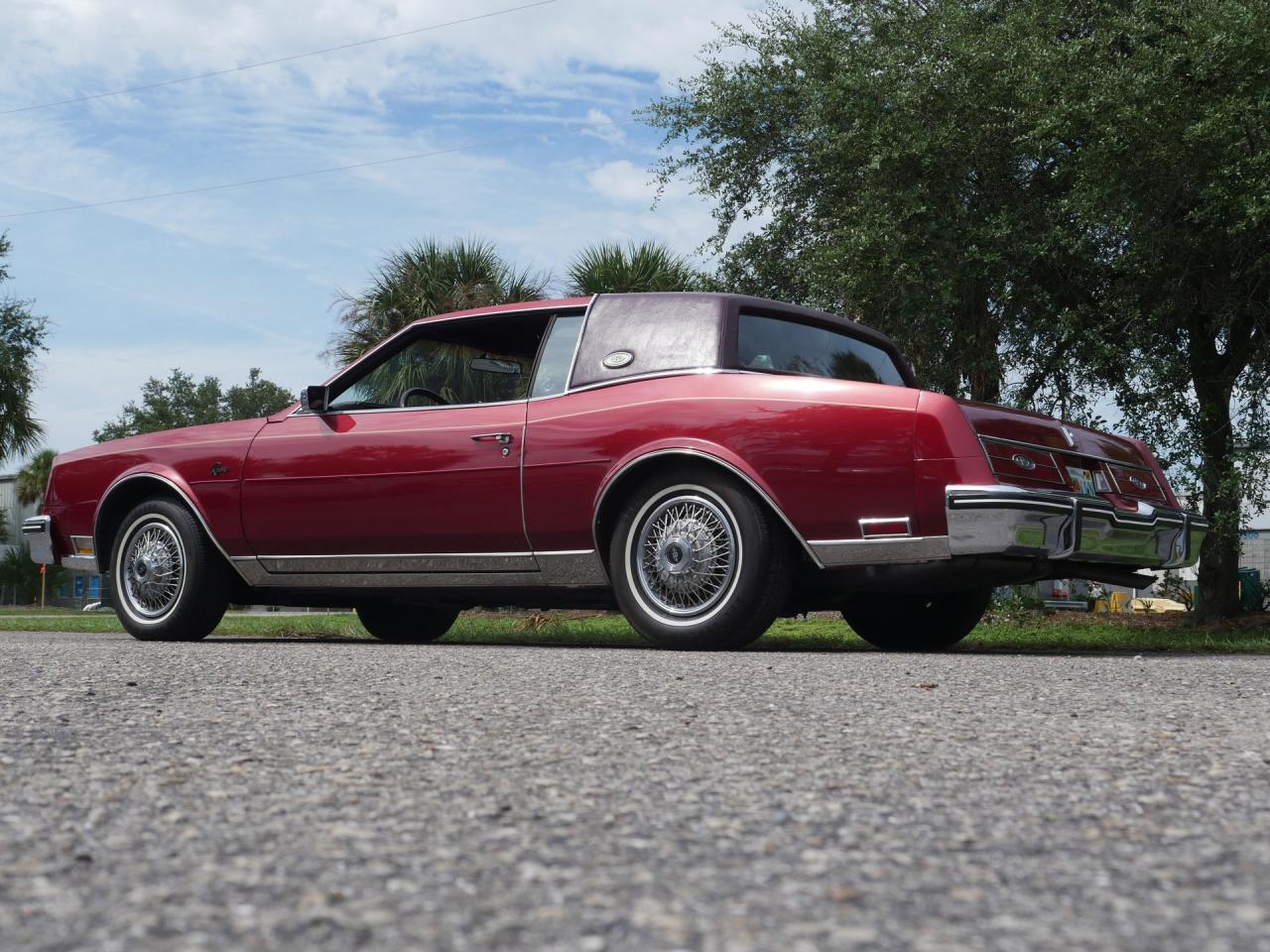 1985 Buick Riviera Coupe