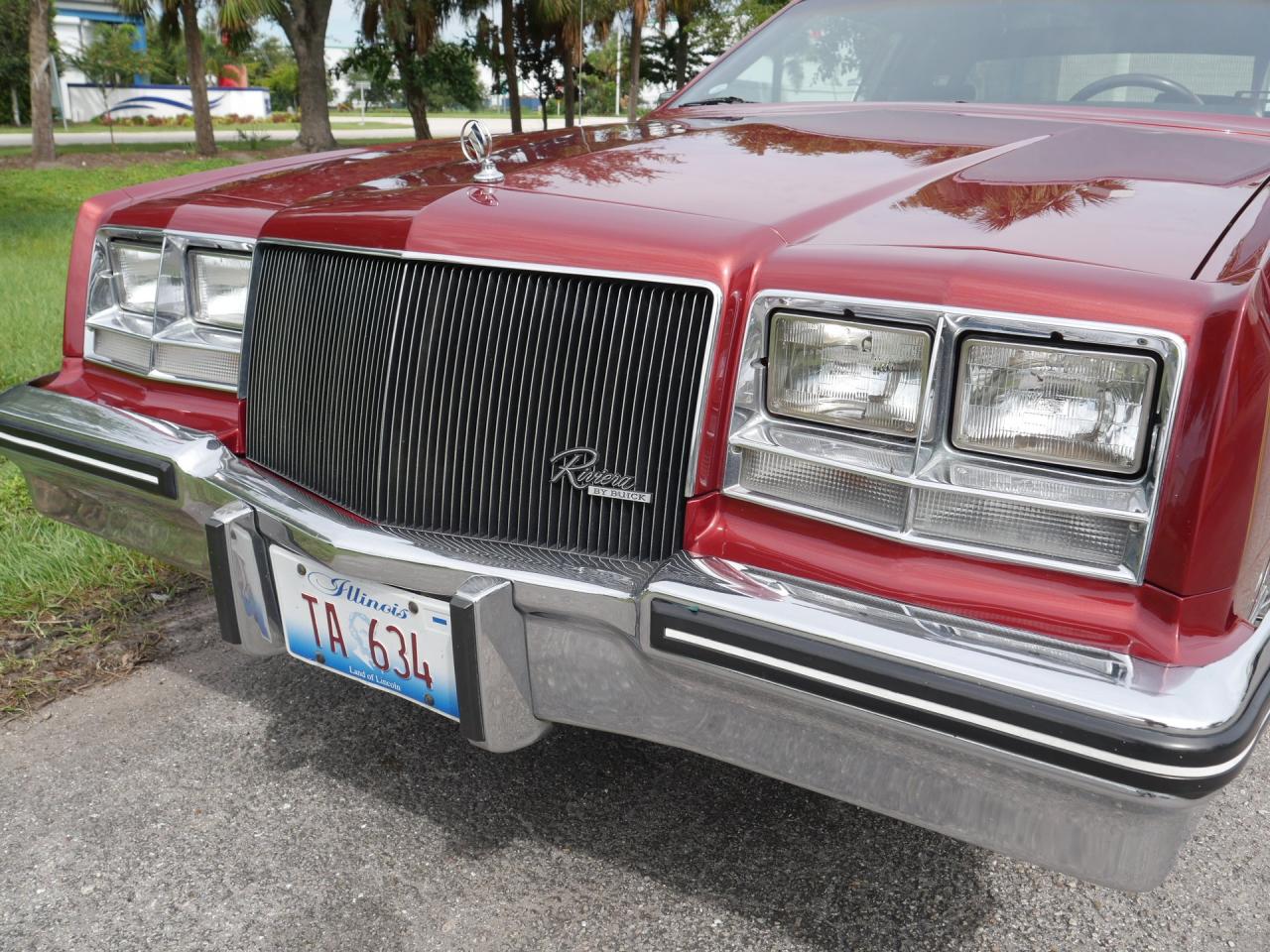 1985 Buick Riviera Coupe