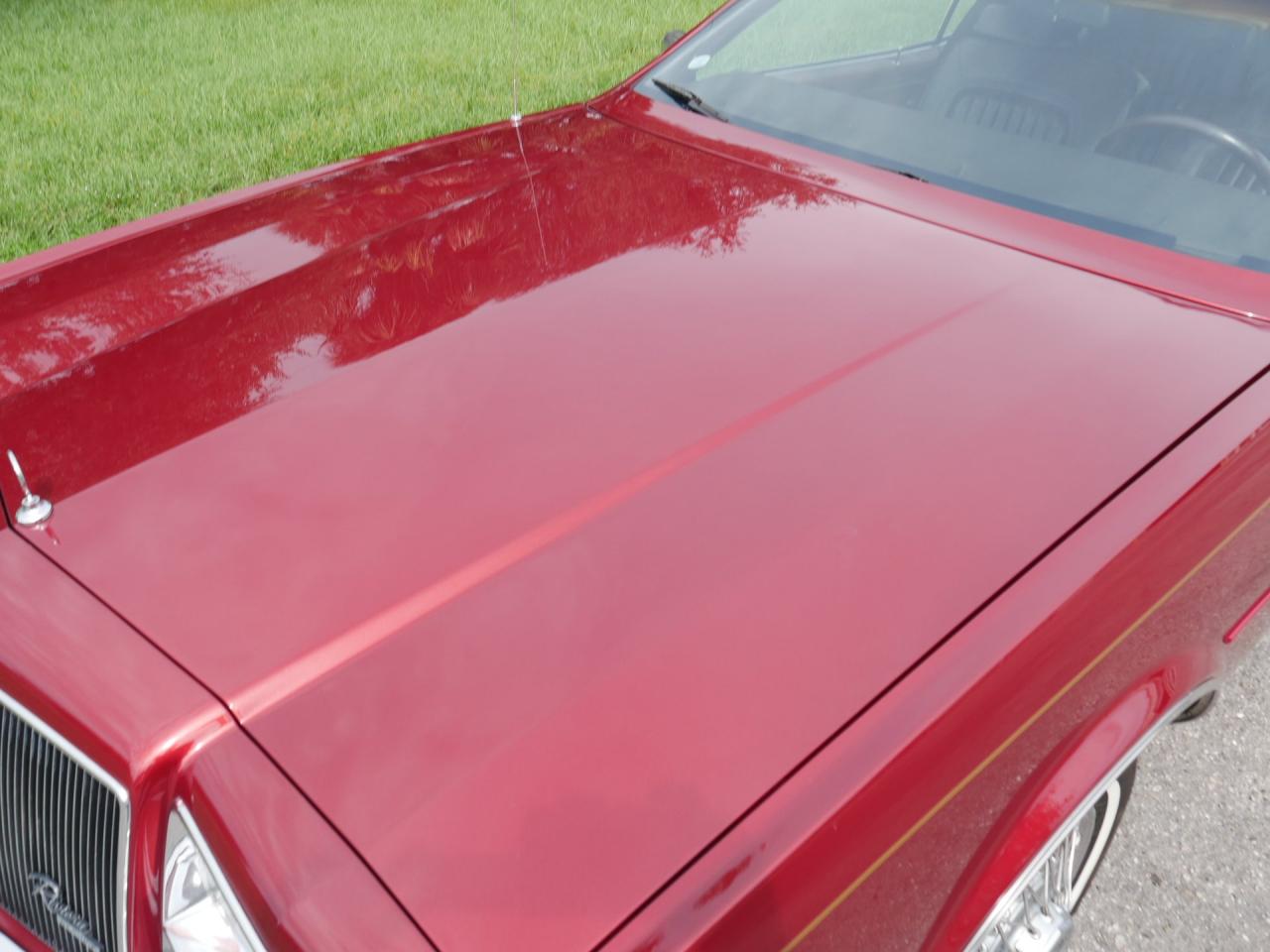 1985 Buick Riviera Coupe