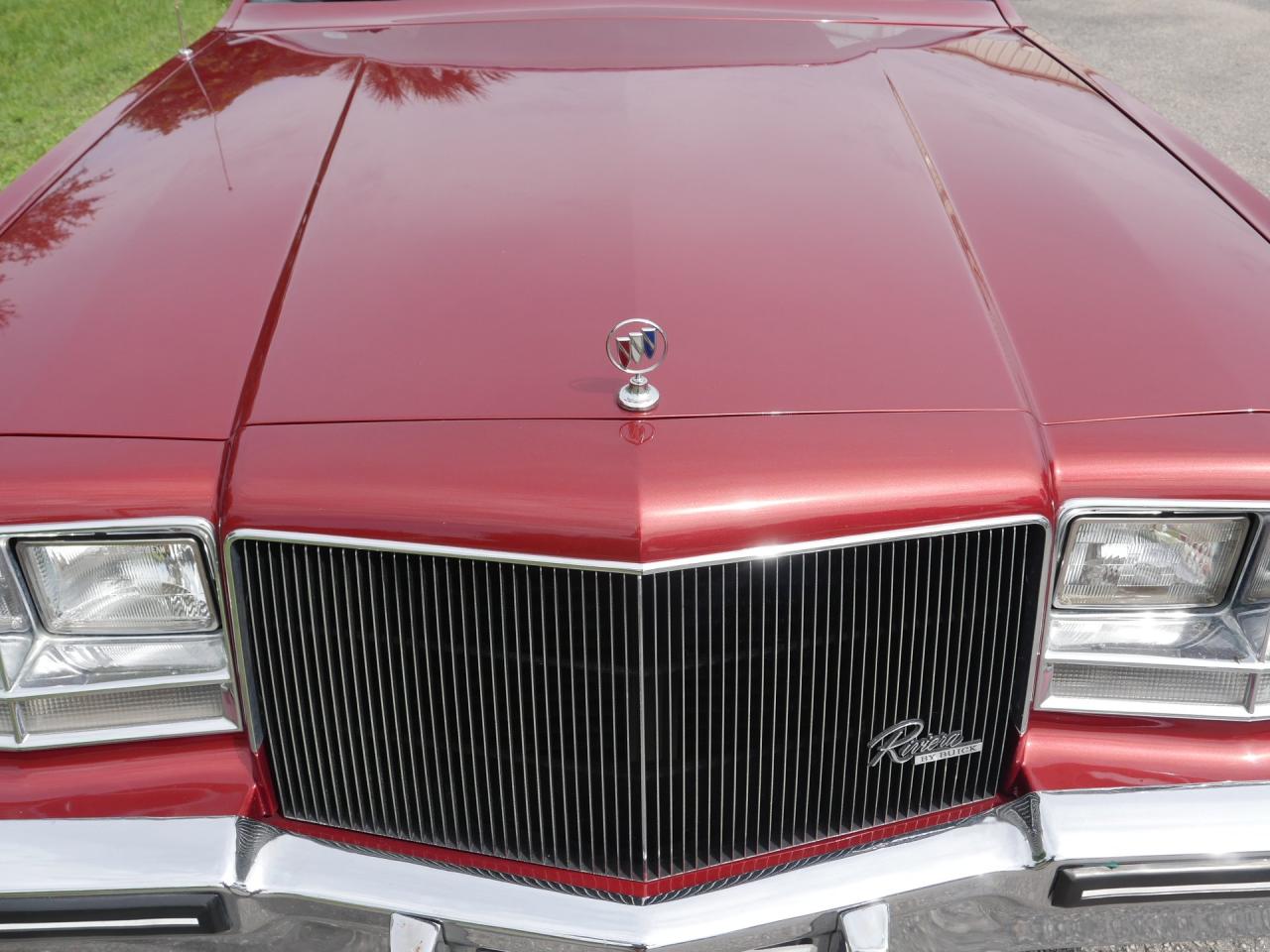 1985 Buick Riviera Coupe