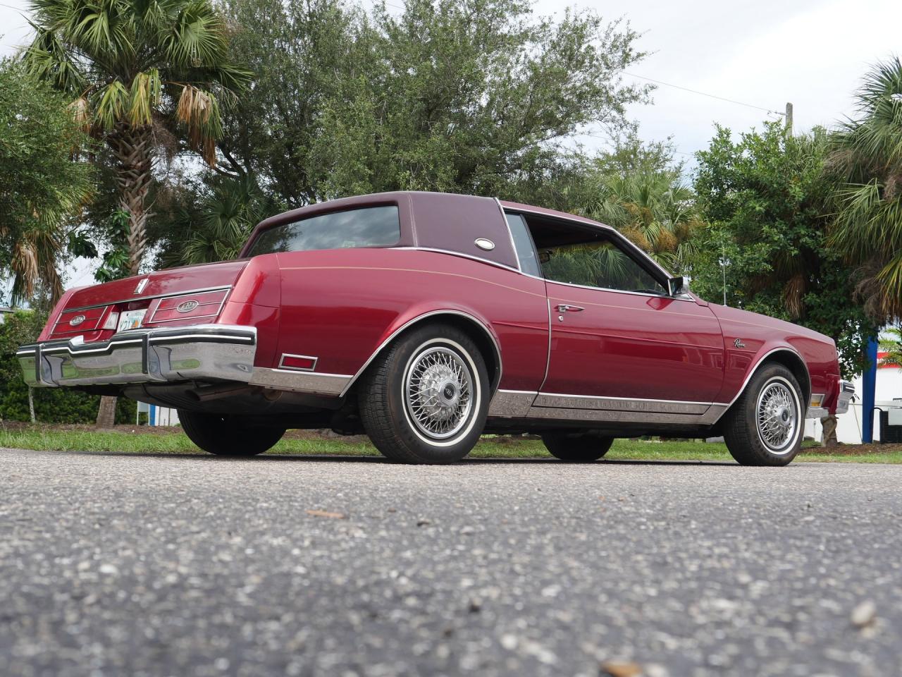 1985 Buick Riviera Coupe
