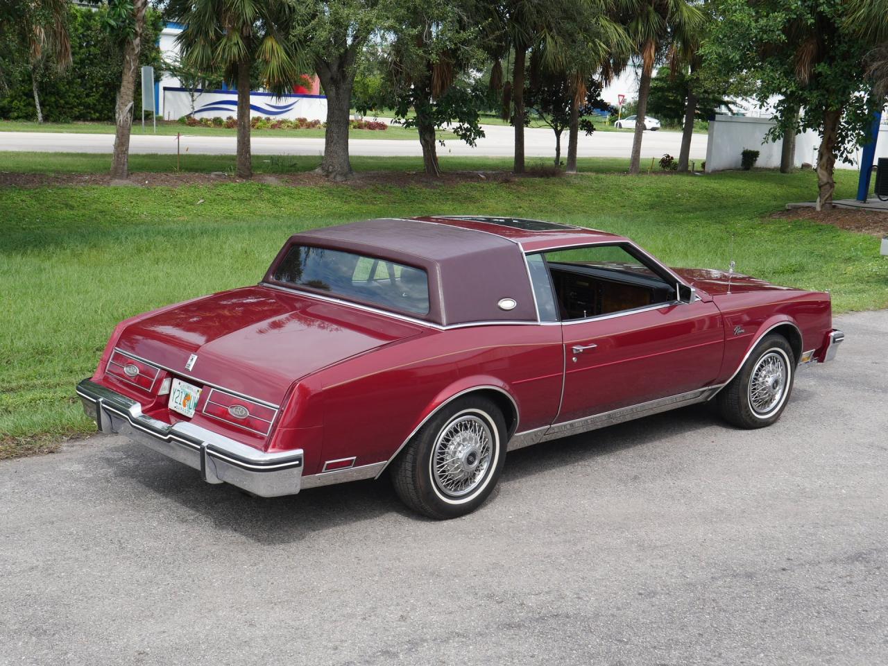 1985 Buick Riviera Coupe