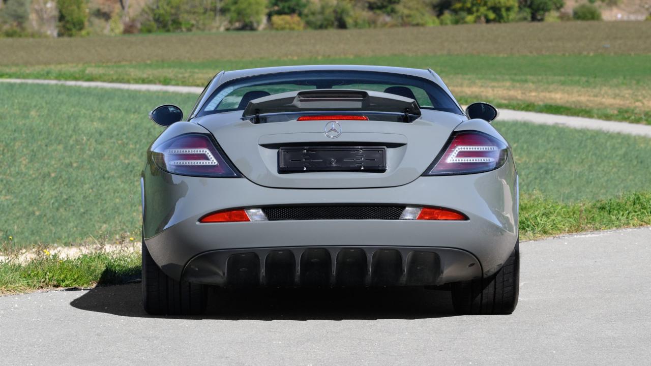 2005 Mercedes - Benz McLaren SLR Coup&eacute;