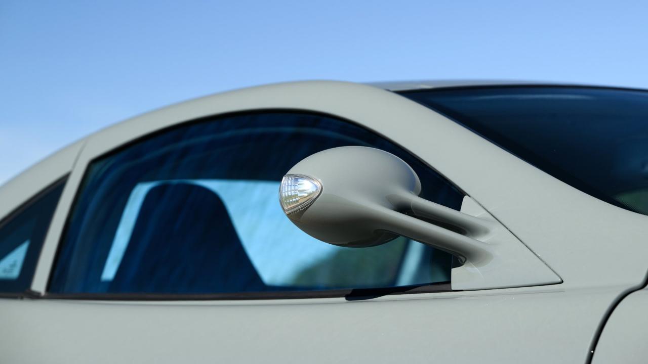 2005 Mercedes - Benz McLaren SLR Coup&eacute;