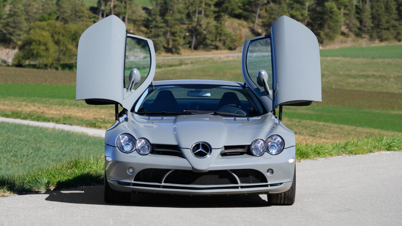 2005 Mercedes - Benz McLaren SLR Coup&eacute;