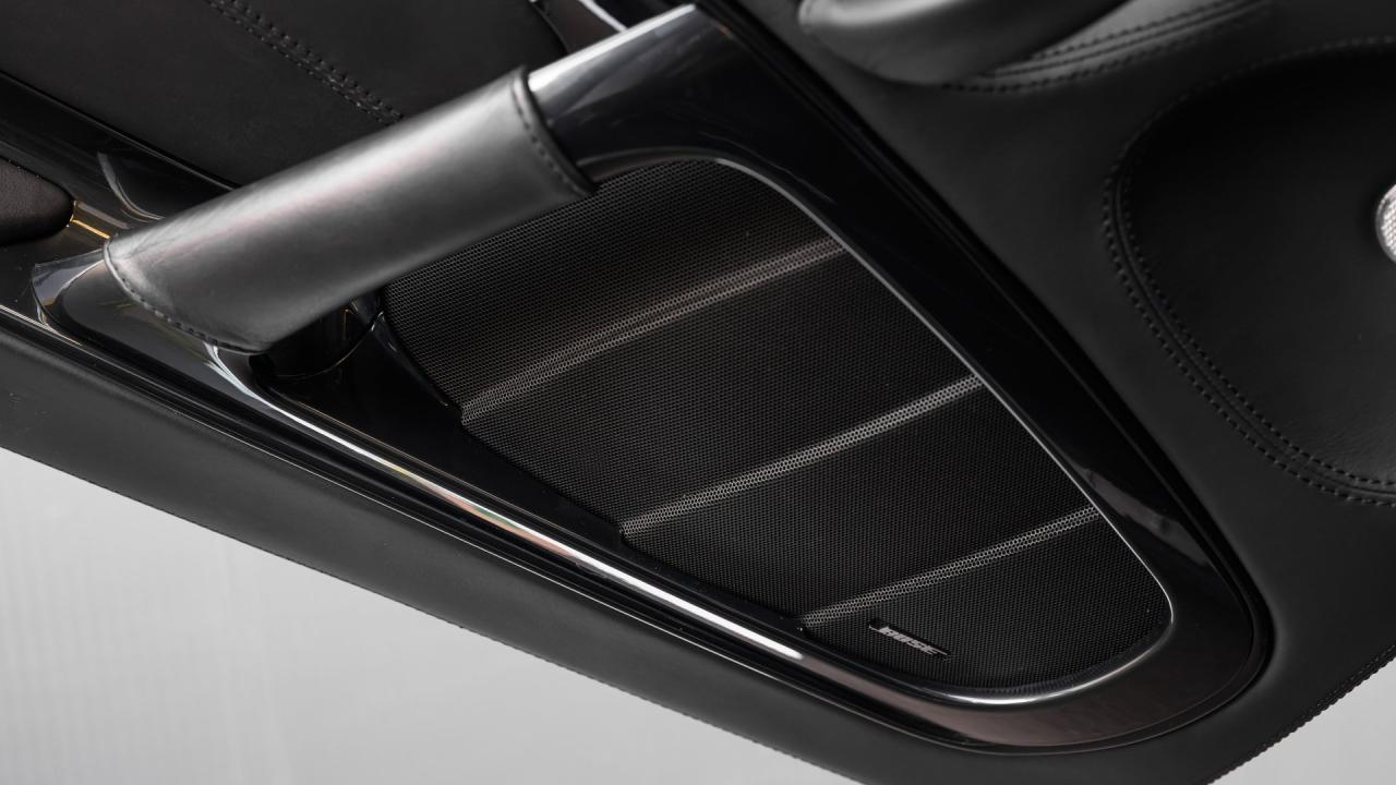 2005 Mercedes - Benz McLaren SLR Coup&eacute;