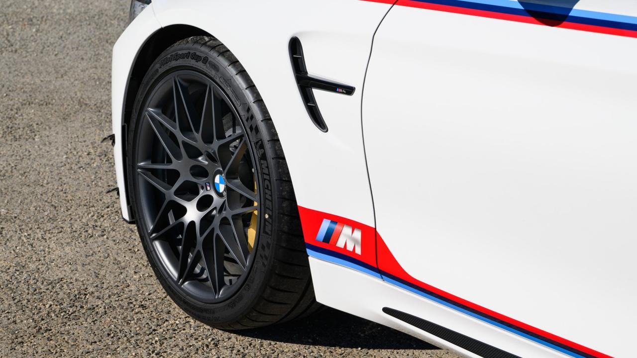 2017 BMW M4 DTM Champion Edition