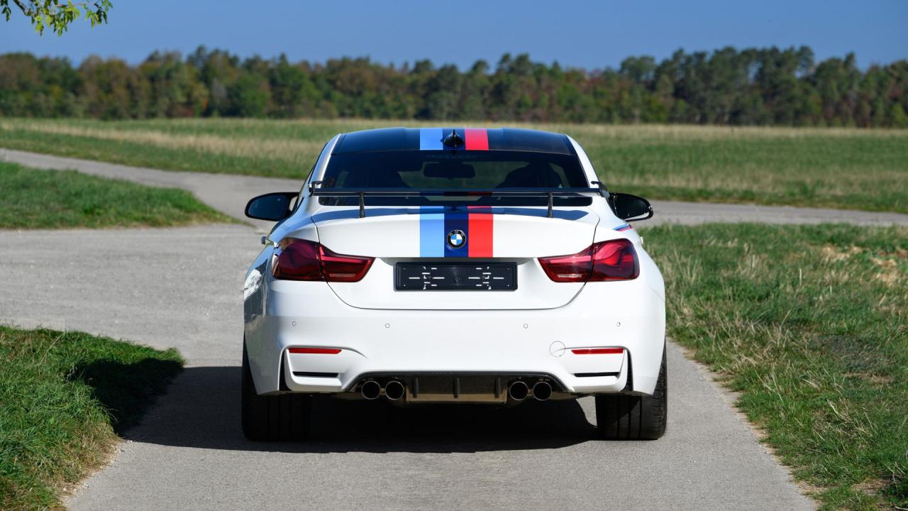 2017 BMW M4 DTM Champion Edition