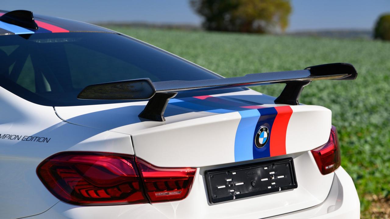 2017 BMW M4 DTM Champion Edition