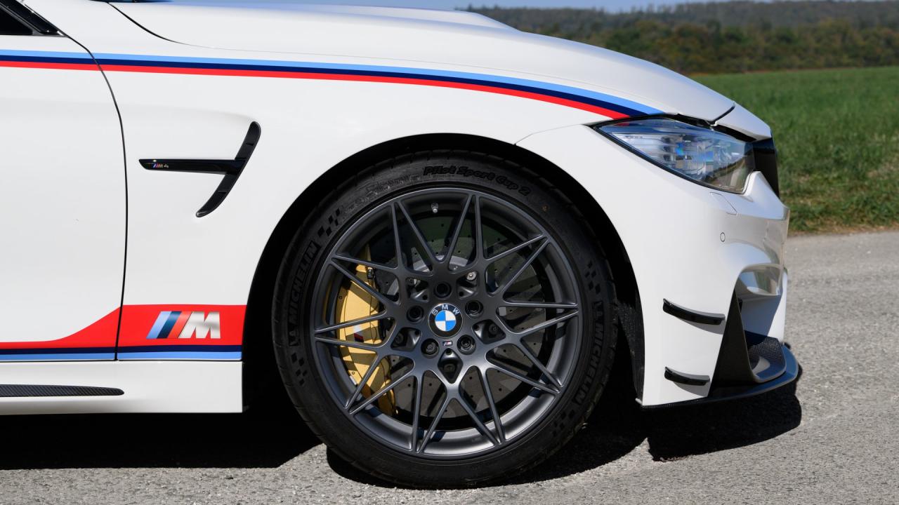2017 BMW M4 DTM Champion Edition
